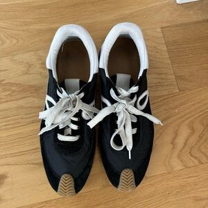 Loewe Sneakers